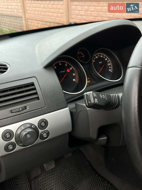 Универсал Opel Astra 2010 в Полтаве фото 41 Универсал Opel Astra 2010 в Полтаве