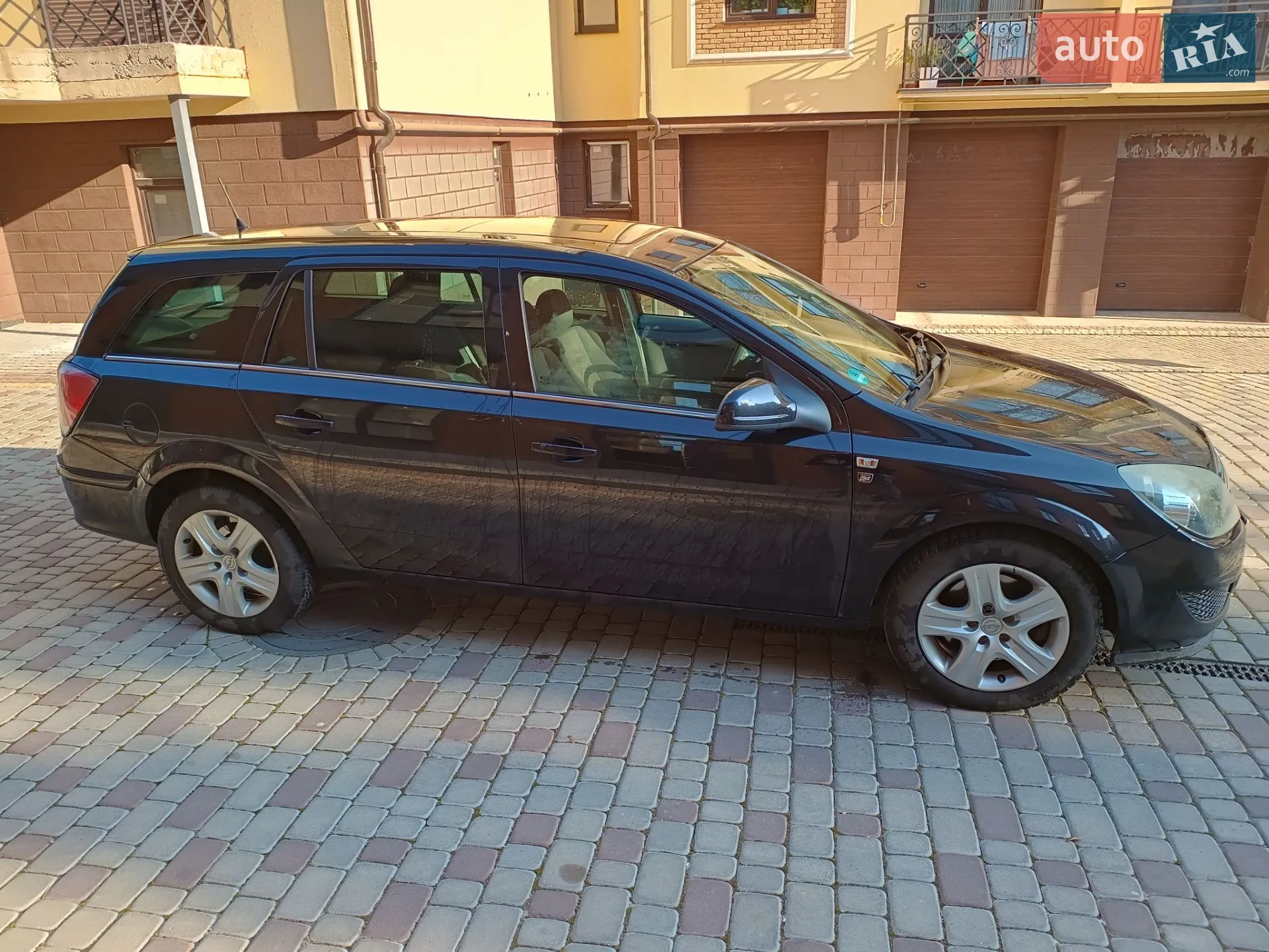 2010 Opel Astra - фото 1