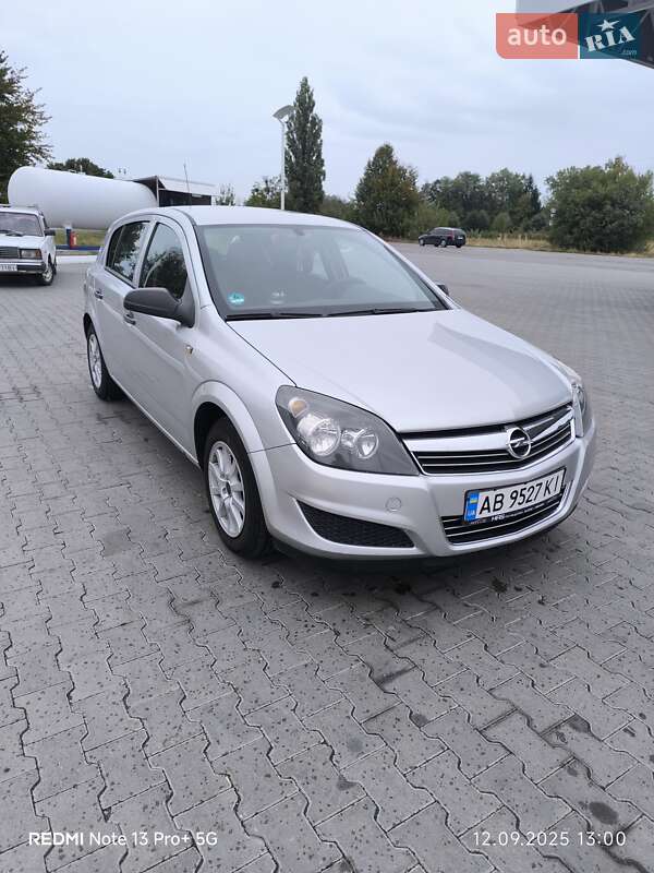 Opel Astra 2009