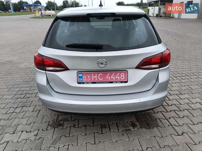 Универсал Opel Astra 2017 в Горохове