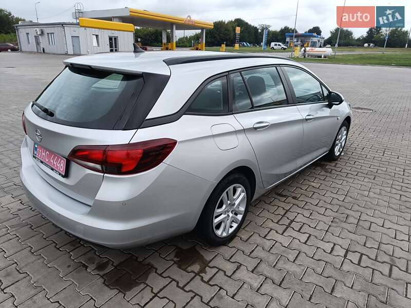 Универсал Opel Astra 2017 в Горохове