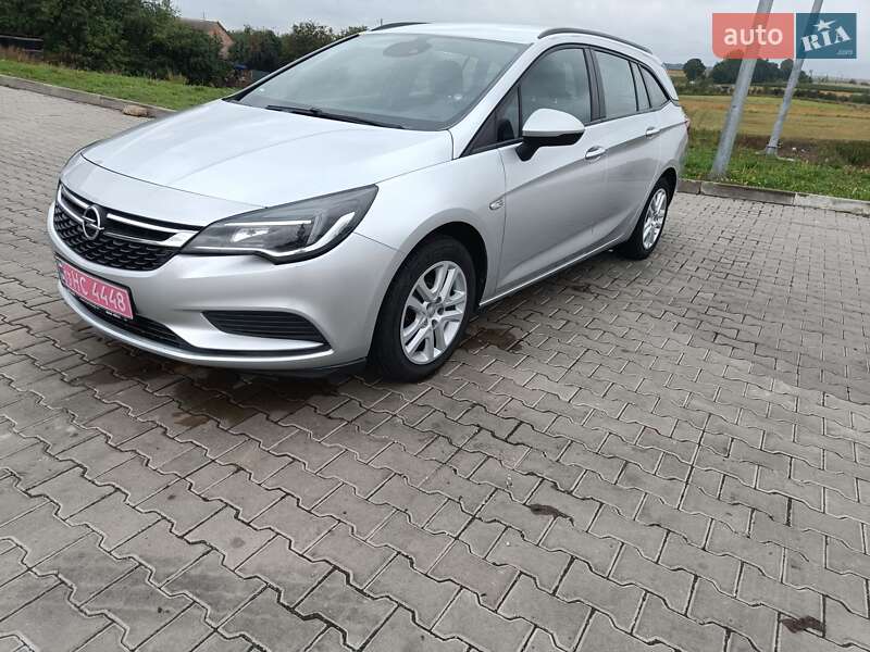 Универсал Opel Astra 2017 в Горохове