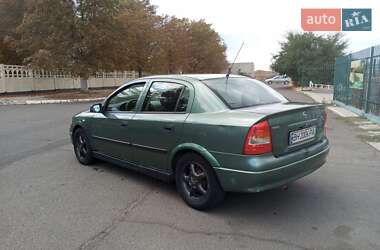 Седан Opel Astra 2000 в 