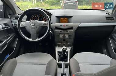 Универсал Opel Astra 2004 в 