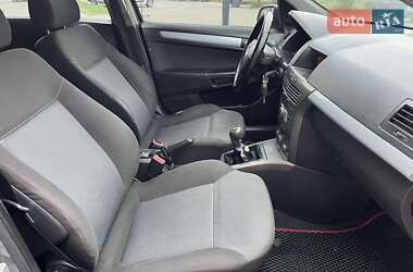 Универсал Opel Astra 2004 в 