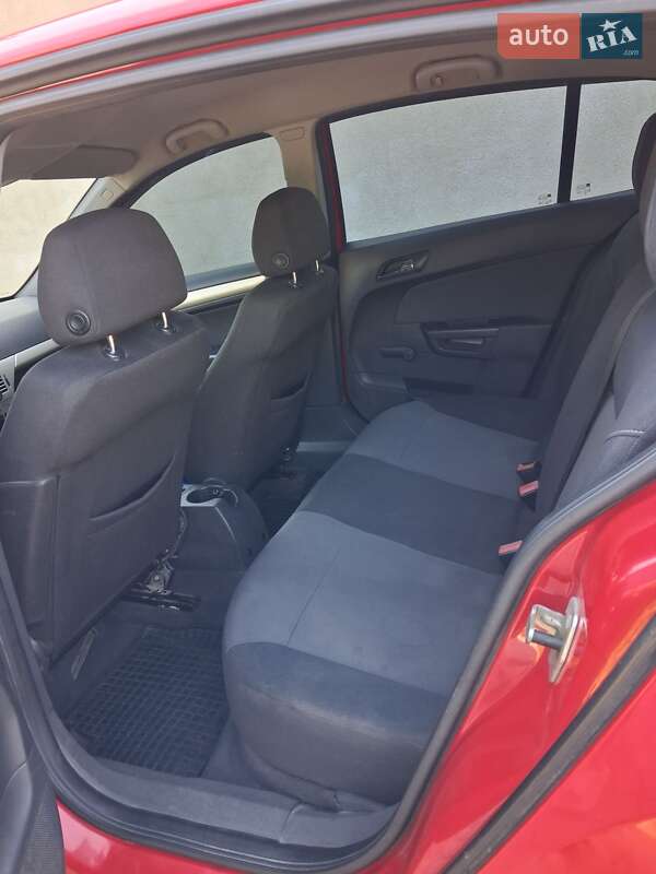 Хэтчбек Opel Astra 2008 в Николаеве