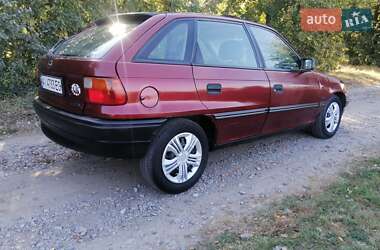 Хэтчбек Opel Astra 1993 в 
