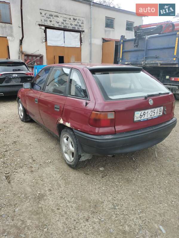 Хетчбек Opel Astra 1992 в Івано-Франківську