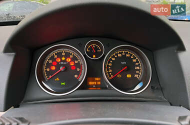 Хэтчбек Opel Astra 2008 в 
