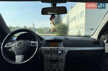 Универсал Opel Astra 2008 в 