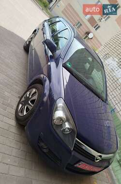 Универсал Opel Astra 2006 в Сумах