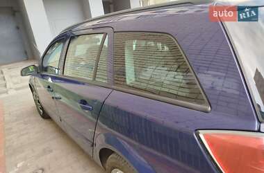 Универсал Opel Astra 2006 в 