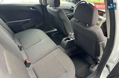 Универсал Opel Astra 2008 в Ровно