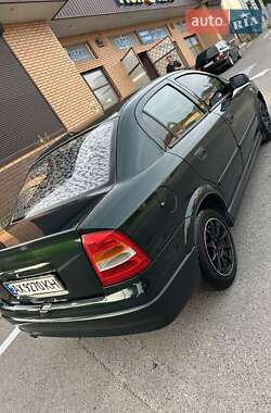 Седан Opel Astra 1999 в 