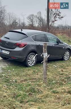 Хетчбек Opel Astra 2011 в Львові