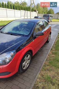 Хэтчбек Opel Astra 2006 в 