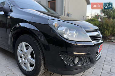 Универсал Opel Astra 2009 в 