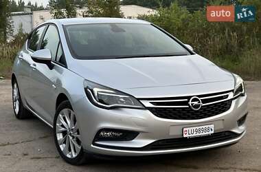 Хэтчбек Opel Astra 2015 в Дрогобыче
