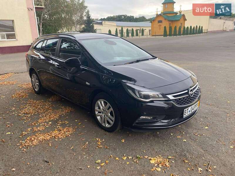 Универсал Opel Astra 2017 в Одессе