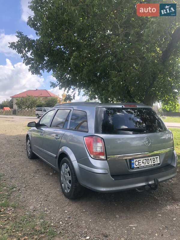 Универсал Opel Astra 2006 в Черновцах