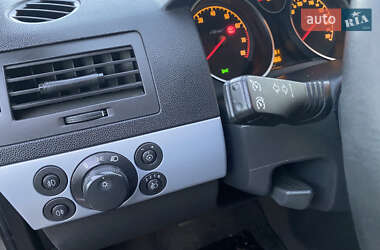 Универсал Opel Astra 2007 в 