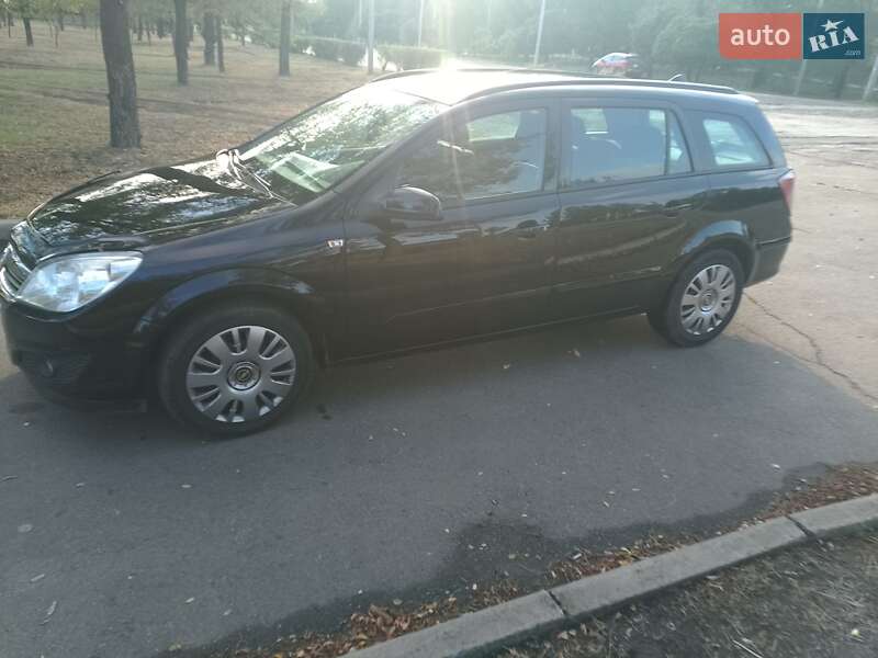 Универсал Opel Astra 2008 в Кривом Роге