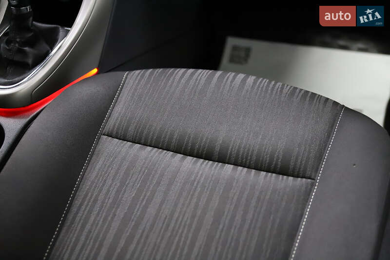 Универсал Opel Astra 2013 в Дрогобыче