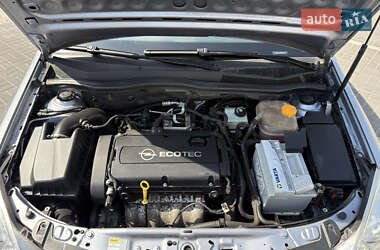 Універсал Opel Astra 2009 в 