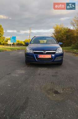 Універсал Opel Astra 2005 в Городищеві