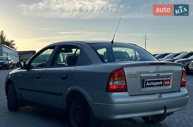 Седан Opel Astra 2008 в 