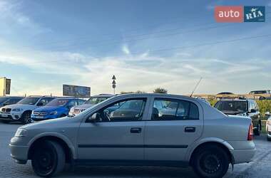 Седан Opel Astra 2008 в 