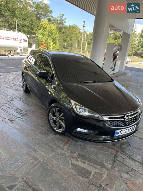 Универсал Opel Astra 2019 в Днепре