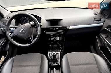 Универсал Opel Astra 2009 в 