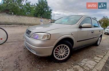 Седан Opel Astra 2007 в Заставной