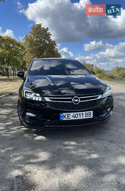 Универсал Opel Astra 2019 в Днепре