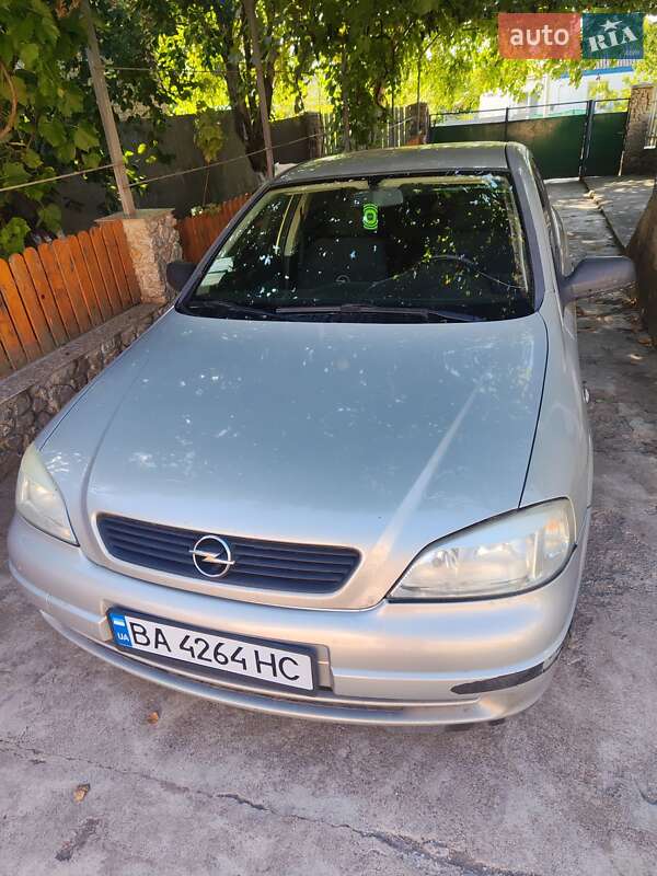 Седан Opel Astra 2008 в Кропивницком