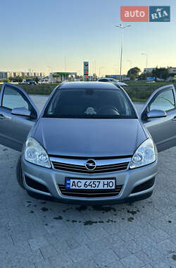 Универсал Opel Astra 2009 в Львове