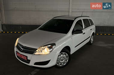 Универсал Opel Astra 2007 в Ровно