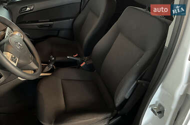 Универсал Opel Astra 2007 в 