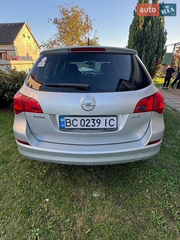 Универсал Opel Astra 2011 в Львове фото 8 Универсал Opel Astra 2011 в Львове
