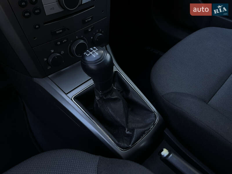 Универсал Opel Astra 2006 в Харькове