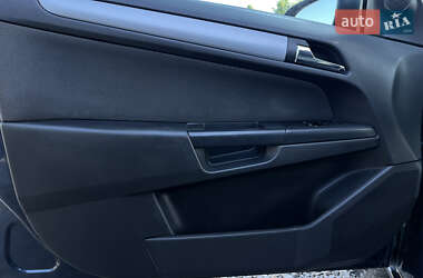 Універсал Opel Astra 2006 в 