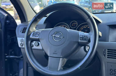 Універсал Opel Astra 2006 в 