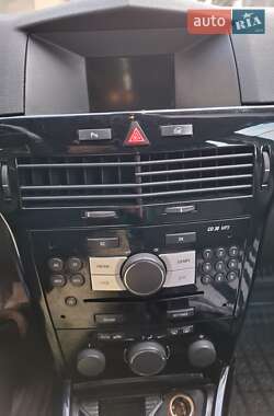 Универсал Opel Astra 2009 в 
