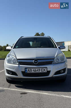 Универсал Opel Astra 2009 в Виннице