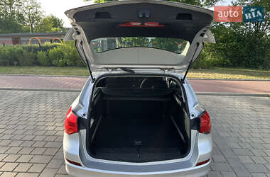 Универсал Opel Astra 2010 в 