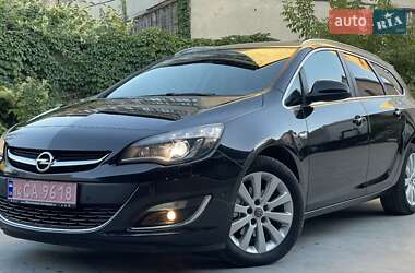 Универсал Opel Astra 2014 в Ивано-Франковске