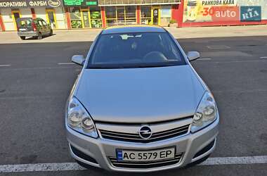 Хэтчбек Opel Astra 2009 в Луцке
