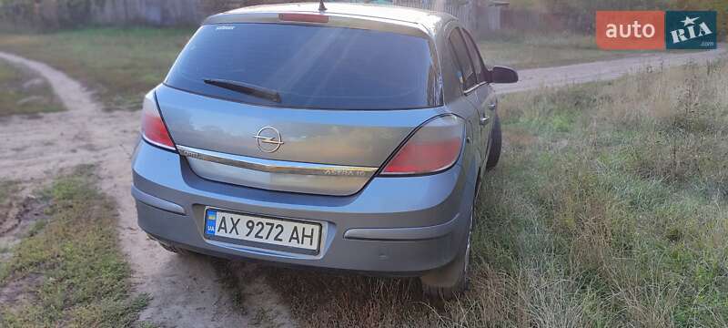 Хетчбек Opel Astra 2006 в Валках фото 2 Хетчбек Opel Astra 2006 в Валках