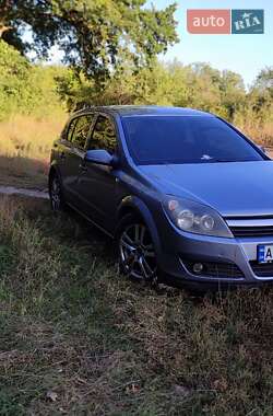 Хетчбек Opel Astra 2006 в 